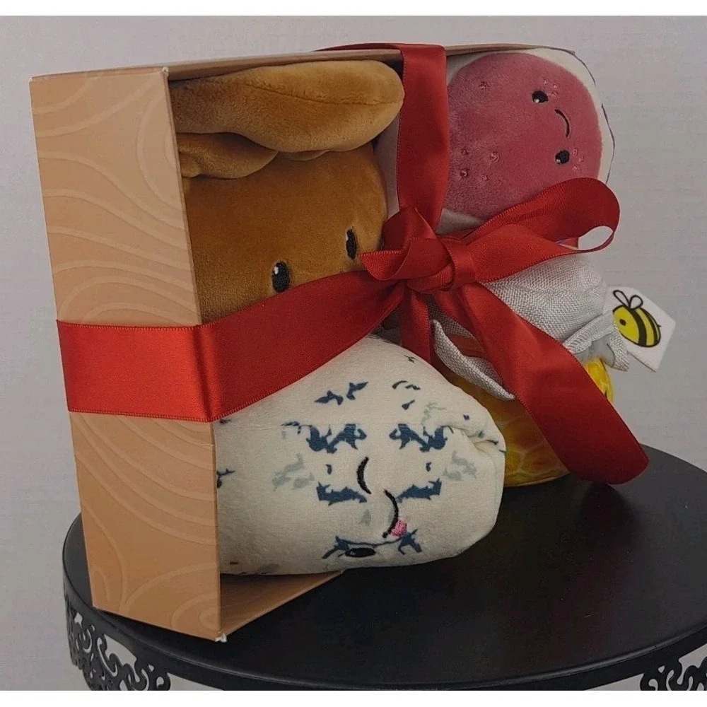 GIGGLESCAPE CHARCUTERIE BOX SET, FIG, BLUE CHEESE, HONEY‎ & CRACKER PLUSH New